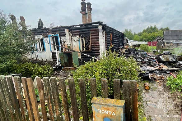 В Лежневском районе сгорел частный дом